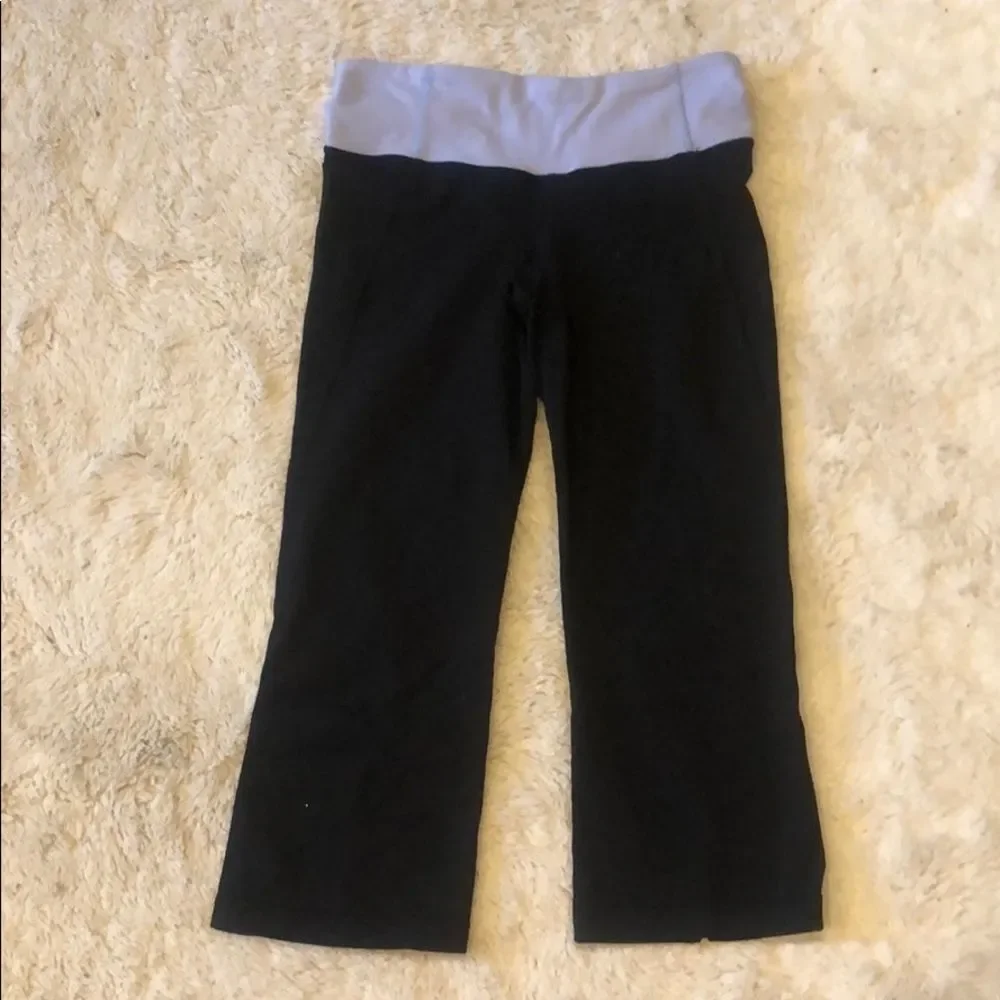 Lululemon clam diggers 6 (2827)